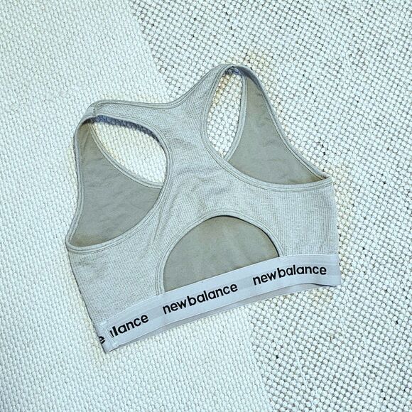 New Balance Ribbed Sports Bra - Picture 7 of 7